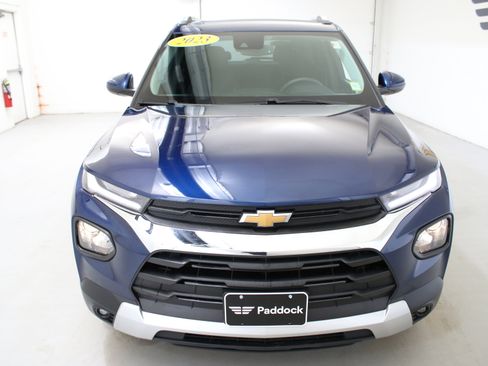 Used 2023 Chevrolet TrailBlazer LT w/ Convenience Package image 2