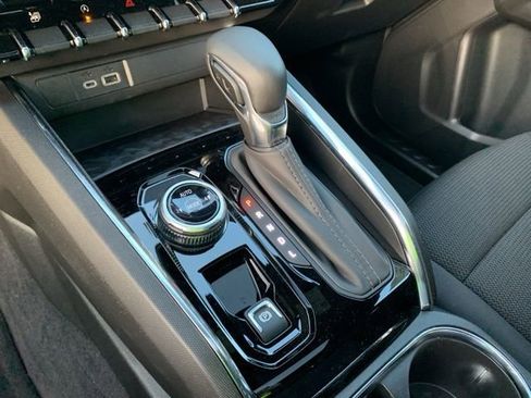 New 2025 GMC Canyon Elevation w/ Convenience Package image 20