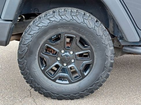 Used 2017 Jeep Wrangler Unlimited Sport AWD/4WD image 5
