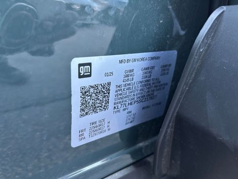 Used 2025 Chevrolet Trax LT image 27