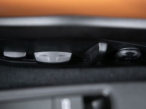 New 2026 Porsche 911 Carrera 4S image 17