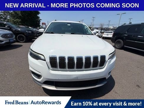 Used 2019 Jeep Cherokee Limited AWD/4WD image 2