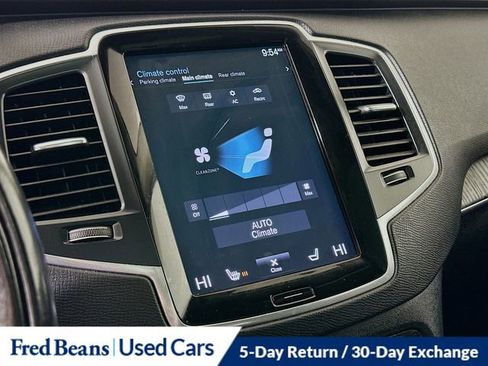 Used 2020 Volvo XC90 T6 Momentum w/ Protection Package image 17