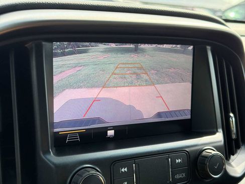 Used 2020 Chevrolet Colorado Z71 AWD/4WD image 23