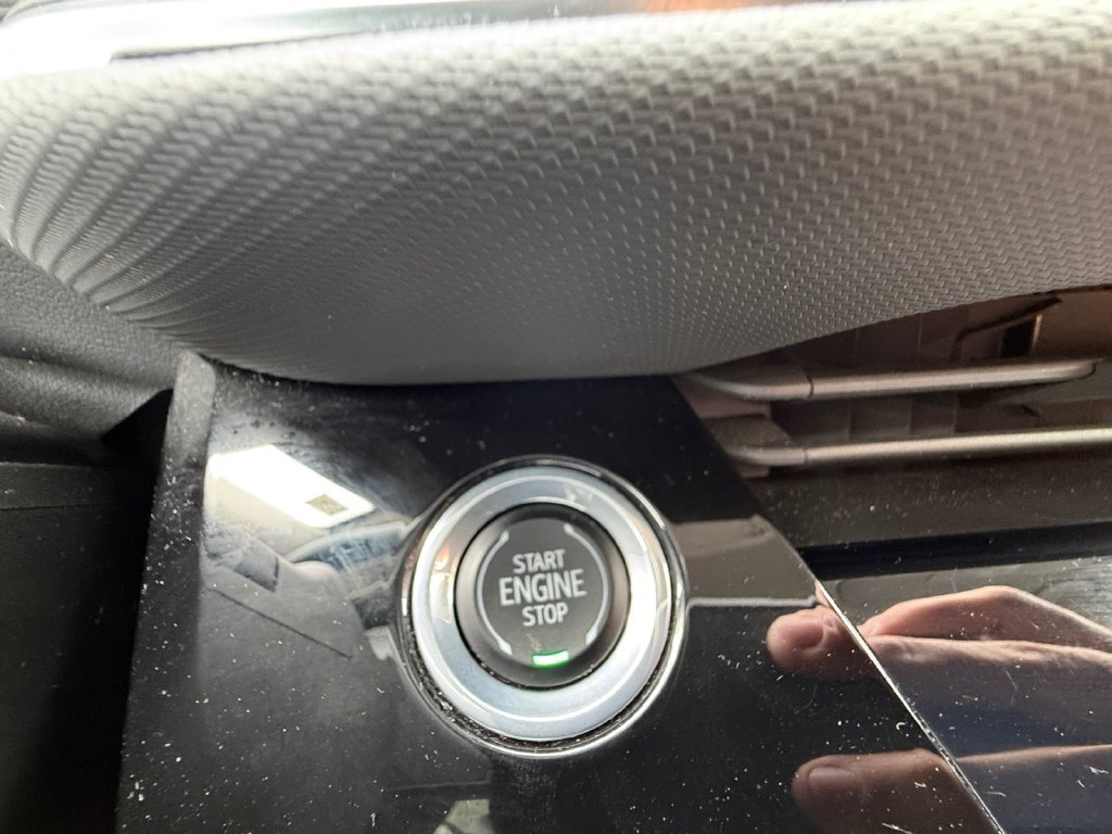Used 2024 Buick Envision Preferred AWD/4WD image 33