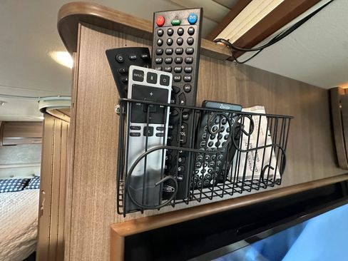 Used 2013 Mercedes-Benz Sprinter 3500 image 47