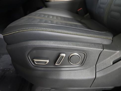 Used 2026 Rivian R1S Adventure AWD/4WD image 28