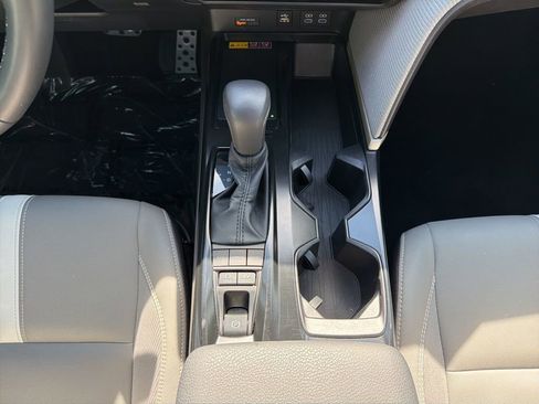 Used 2025 Toyota Camry SE image 29