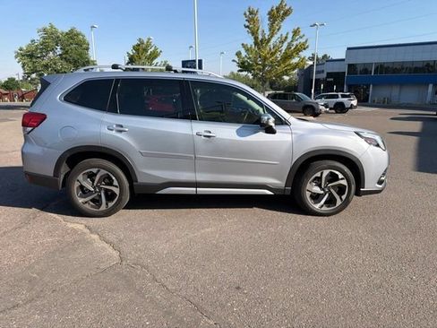 Used 2023 Subaru Forester Touring AWD/4WD image 6