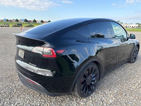 Used 2022 Tesla Model Y Performance AWD/4WD image 8