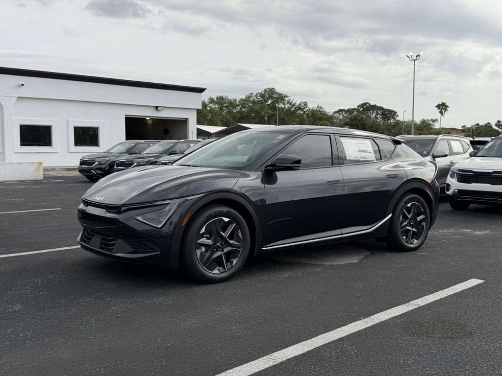 New 2026 Kia EV6 Light RWD image 8