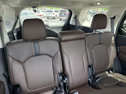 Certified 2025 Honda Pilot Elite image 35