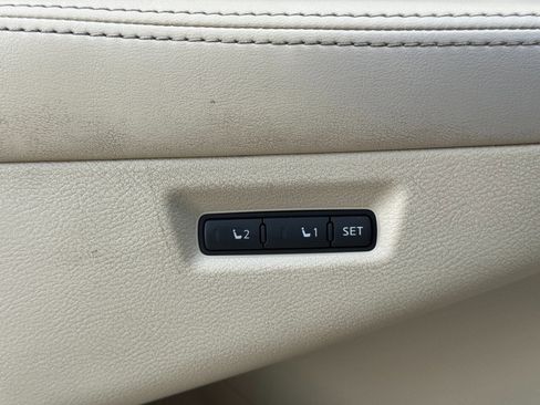 Used 2015 Nissan Murano SL w/ SL Technology Package image 16