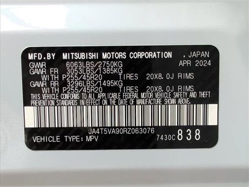 Used 2024 Mitsubishi Outlander 4WD Plug-In Hybrid image 26