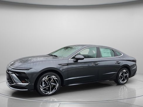 New 2026 Hyundai Sonata SEL image 2