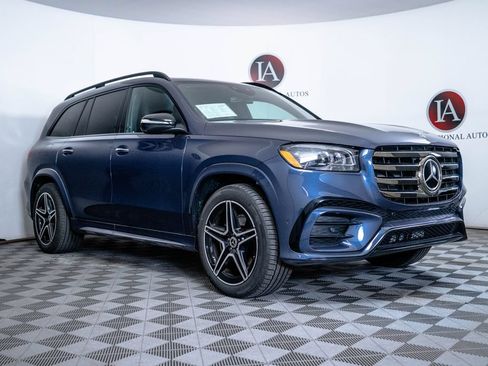 Used 2026 Mercedes-Benz GLS 450 4MATIC image 1