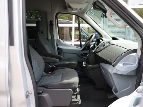 Used 2019 Ford Transit 350 XLT RWD image 30