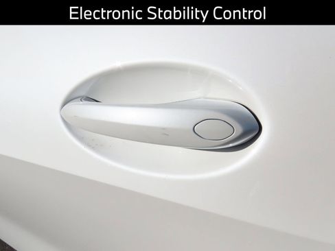 New 2026 BMW X5 xDrive50e image 18