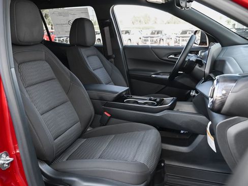 New 2026 Chevrolet Equinox LT w/ Safety and Technology Package FWD image 34