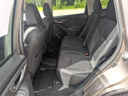 Used 2023 Subaru Forester Premium AWD/4WD image 25