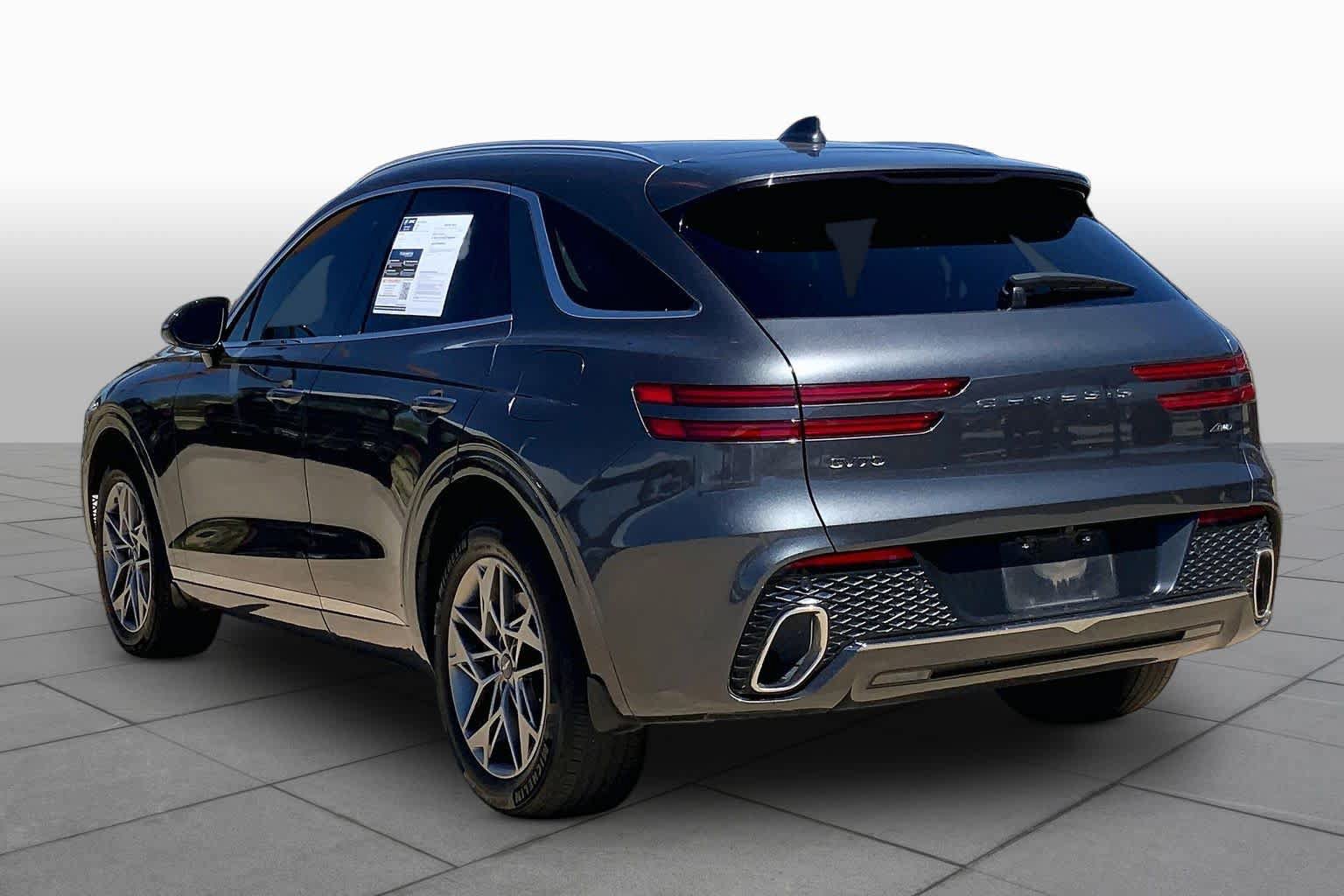 Used 2023 Genesis GV70 2.5T w/ Select Package AWD/4WD image 11