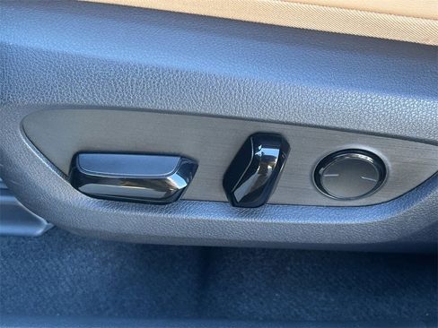 Used 2022 Lexus NX 350h AWD image 25