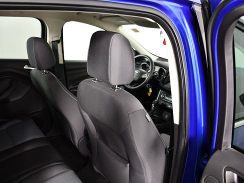 Used 2017 Ford Escape SE w/ Equipment Group 201A AWD/4WD image 42