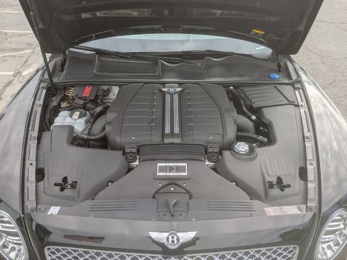 Used 2018 Bentley Bentayga Mulliner image 65