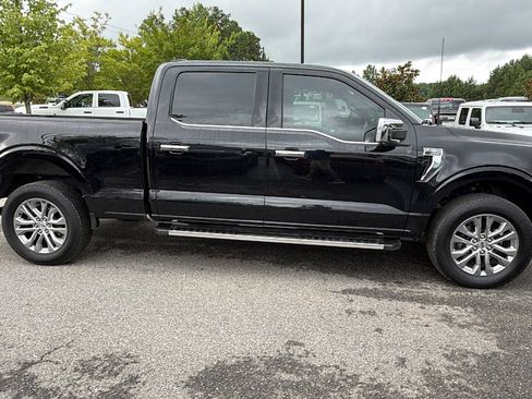 Used 2025 Ford F150 Lariat w/ Equipment Group 502A High AWD/4WD image 7