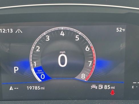 Used 2023 Volkswagen Tiguan SE AWD/4WD image 10