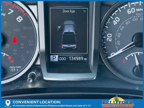 Used 2022 Toyota Tacoma TRD Off-Road RWD image 32