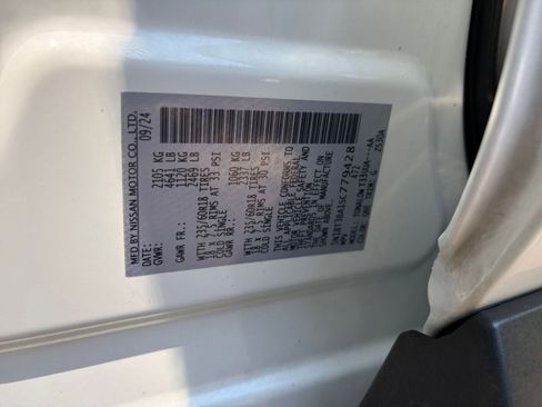 Used 2025 Nissan Rogue SV FWD image 31