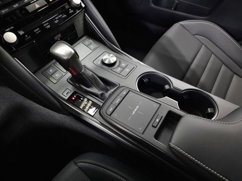 Used 2025 Lexus IS 350 F Sport AWD/4WD image 31