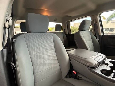 Used 2018 RAM 3500 Tradesman w/ Chrome Appearance Group image 35