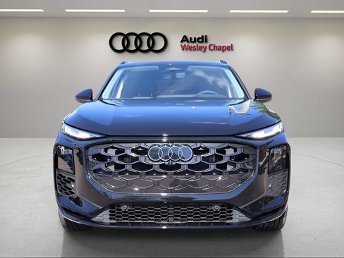 New 2026 Audi Q3 quattro 2.0T w/ Technology Package AWD/4WD image 8