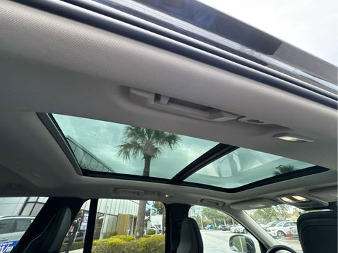 Used 2023 Volvo XC90 B5 Core w/ Protection Package Premier image 25