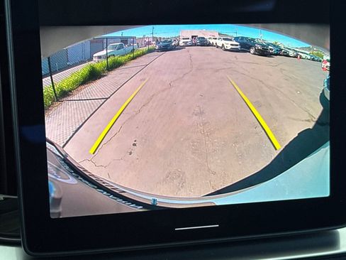 Certified 2025 Volvo XC90 B6 Core w/ Climate Package image 22