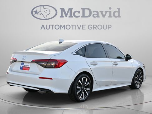 Used 2024 Honda Civic EX image 5
