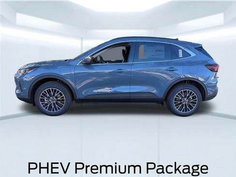 New 2026 Ford Escape Base w/ PHEV Premium Package image 2