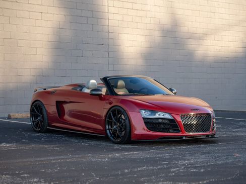 Used 2011 Audi R8 V10 image 7