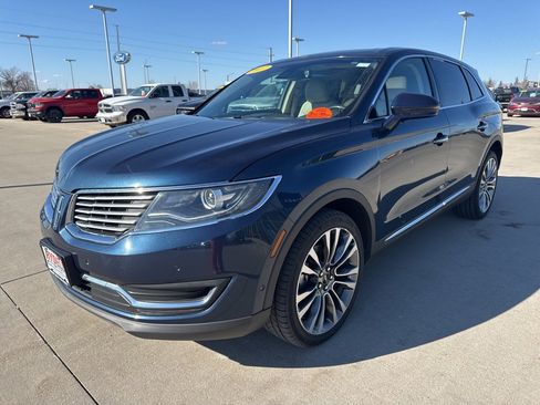 Used 2017 Lincoln MKX Reserve w/ Driver Assistance Package image 28