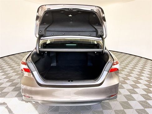 Certified 2021 Toyota Camry LE image 34