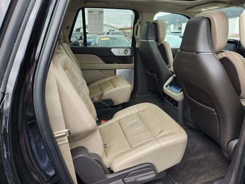 Used 2023 Lincoln Navigator L Reserve AWD/4WD image 15