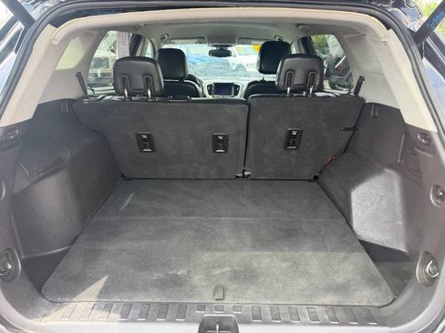 Used 2018 GMC Terrain SLT w/ Preferred Package FWD image 7
