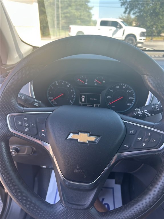 Used 2020 Chevrolet Equinox LS w/ LS Convenience Package FWD image 12