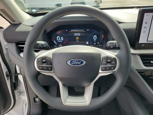 New 2026 Ford Explorer Active RWD image 28