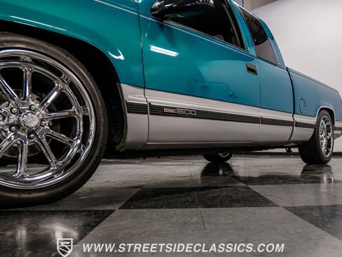 Used 1997 GMC Sierra 1500 2WD Extended Cab w/ Image Max Pkg image 22