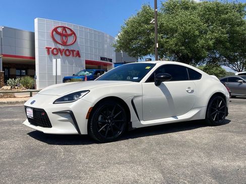 Used 2023 Toyota GR86 Premium image 1