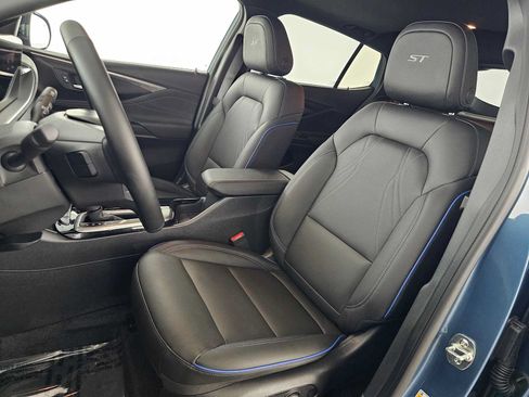 New 2026 Buick Envista Sport Touring w/ Convenience I Package FWD image 21