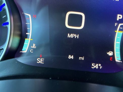 New 2026 Chrysler Pacifica Select FWD image 17